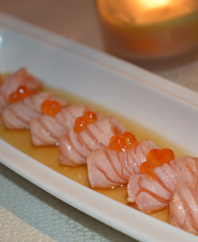 Salmone marinato - Hari restaurant - Hari ristorante giapponese con cucina asiatica roma - Consegne a domicilio (TakeAway) - Prenotazione